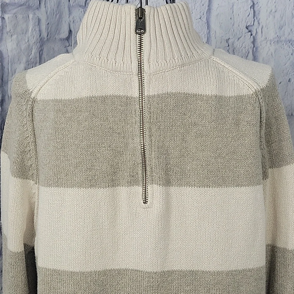 American Eagle Outfitters Gray and Cream Turtleneck‎ Sweater Medium
